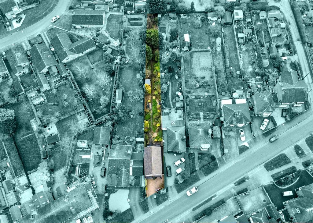 Property photo 2 of 17 Seagrave Road Aerial1.Jpg