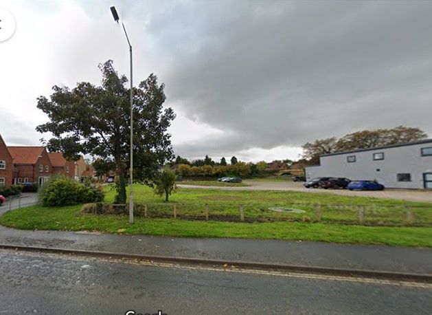 Property photo 1 of 2