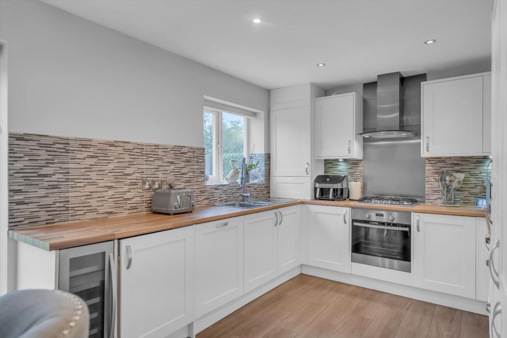 Property photo 3 of 30 Dsc03753.Jpg