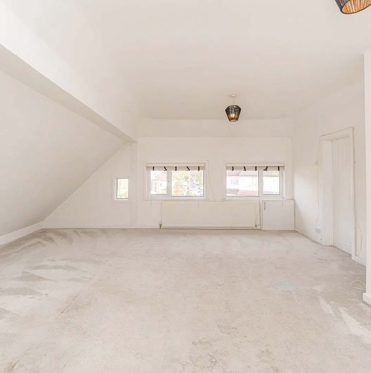 Property photo 3 of 9 Binder1.pdf_Page_5.Jpg