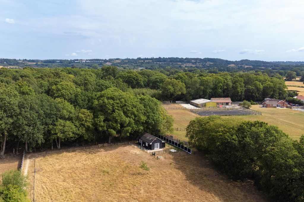 Property photo 1 of 22 5291041