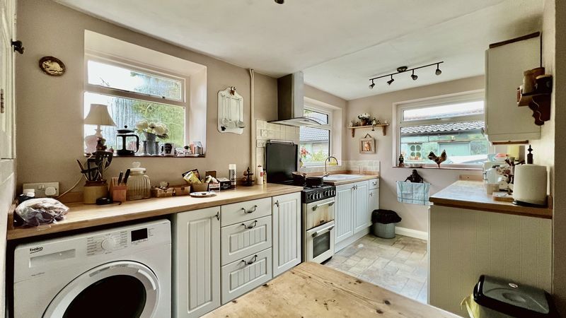 Property photo 3 of 20 Photo 7