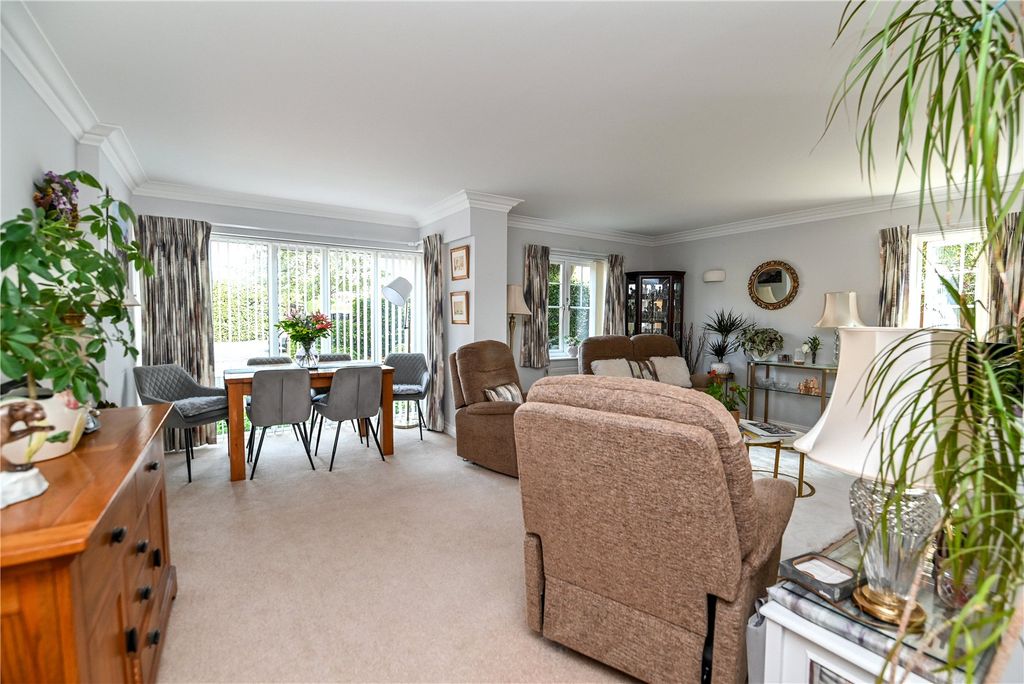 Property photo 2 of 19 Picture No. 03