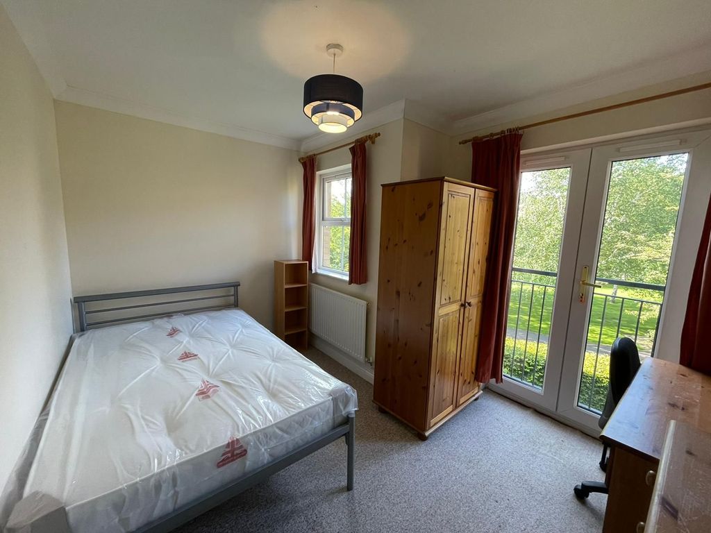 Property photo 3 of 7