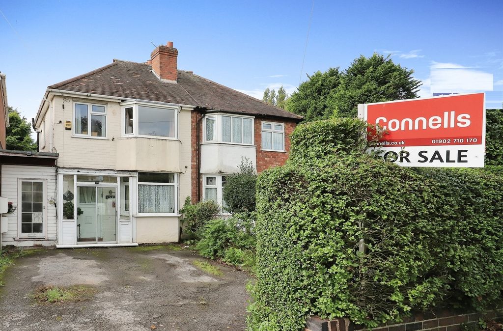 Property photo 2 of 12