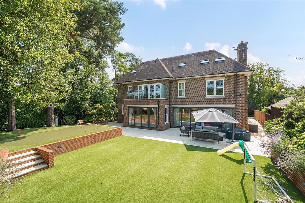 Property photo 1 of 38