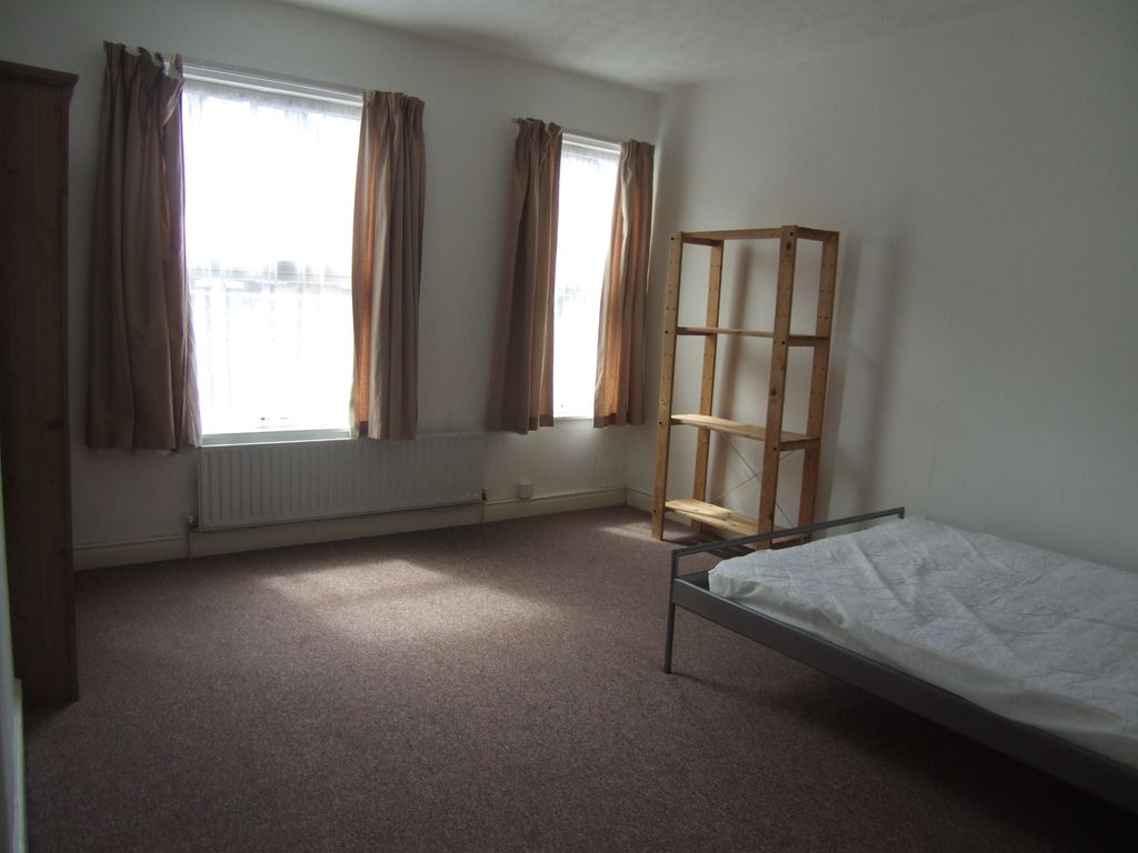 Property photo 2 of 4