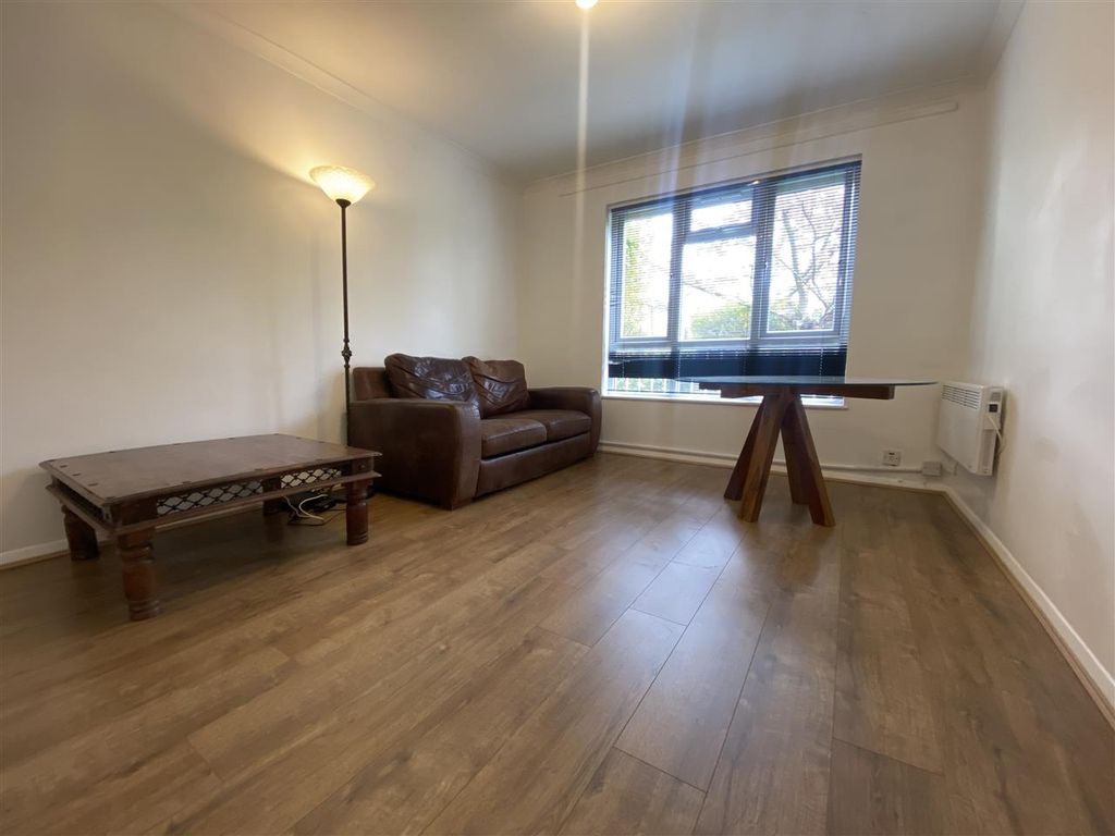 Property photo 1 of 11 Main Picture