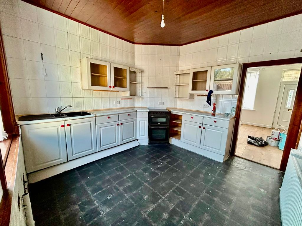 Property photo 3 of 3
