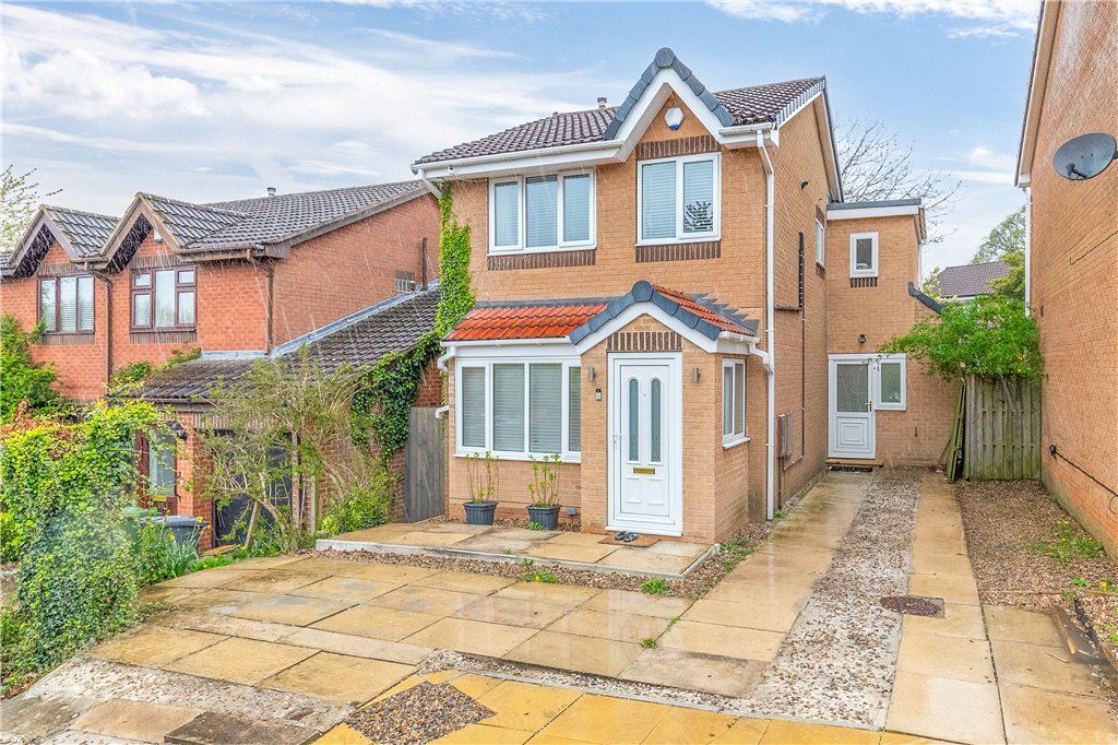 Property photo 1 of 25 Front