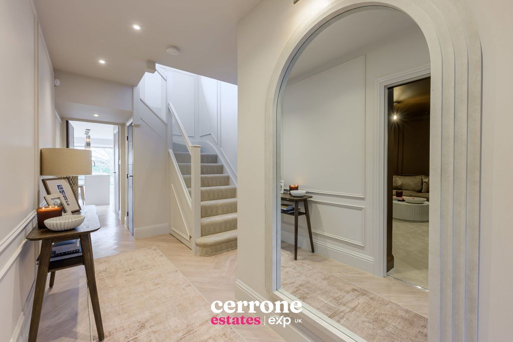 Property photo 3 of 26