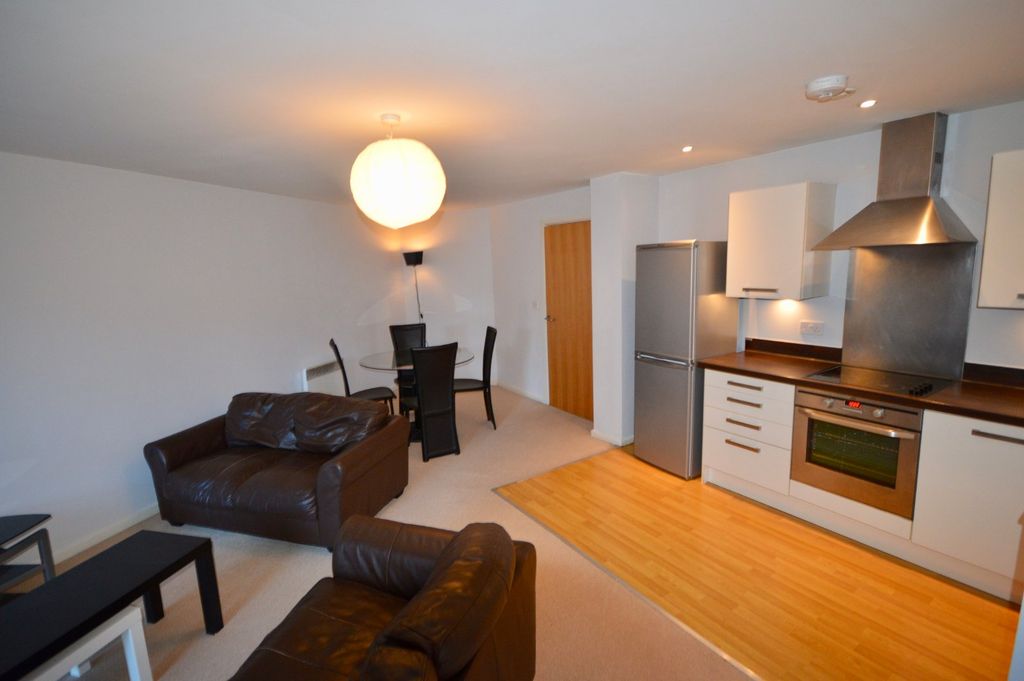 Property photo 2 of 12 Picture No. 05