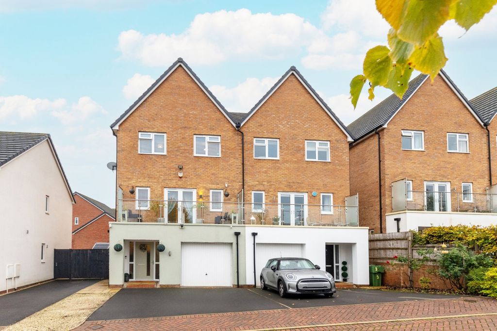 Property photo 1 of 27 Picture No. 35