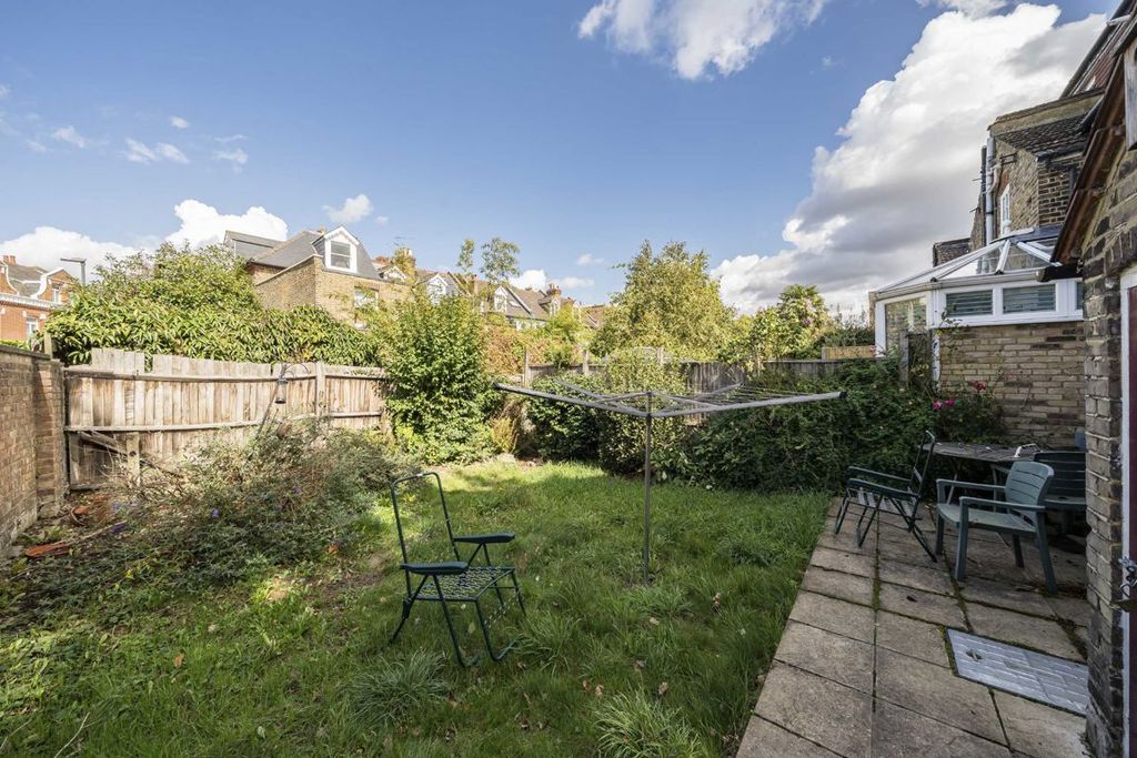 Property photo 2 of 7