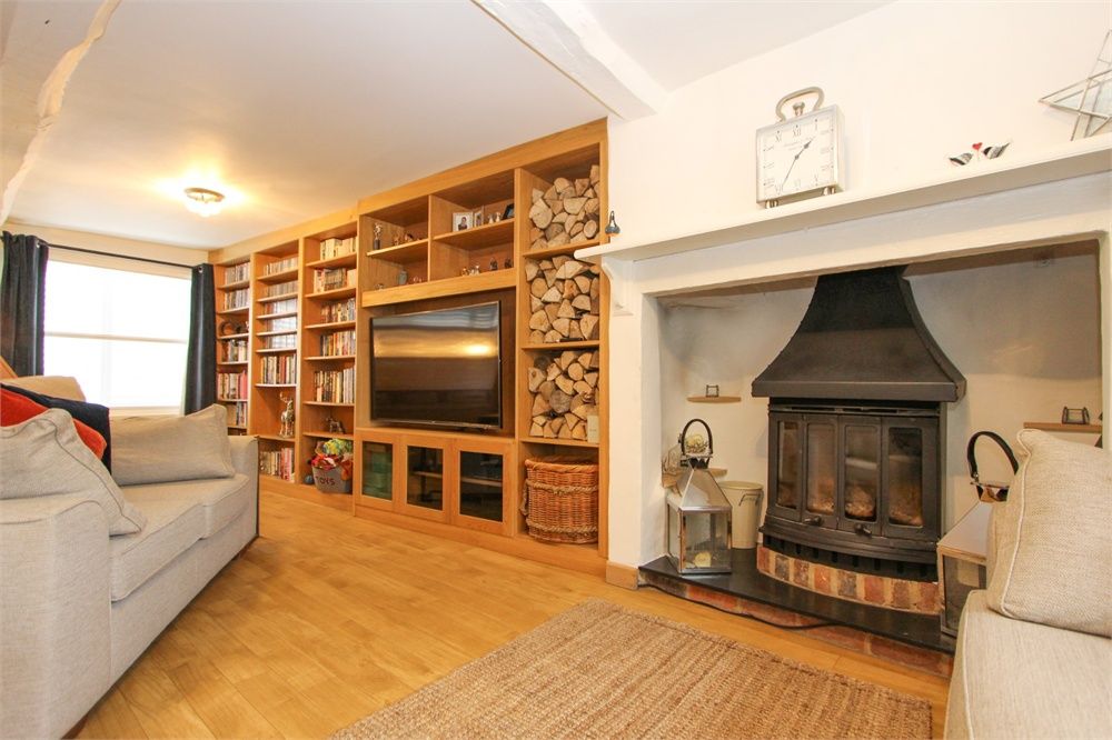 Property photo 2 of 29