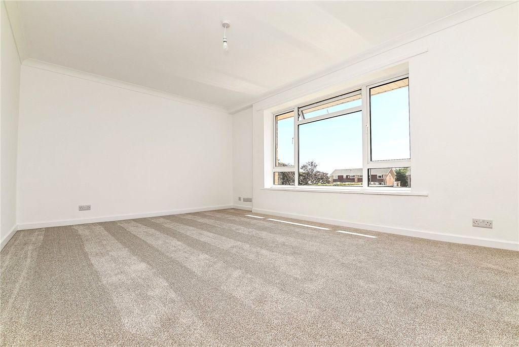Property photo 3 of 15 Picture No. 06