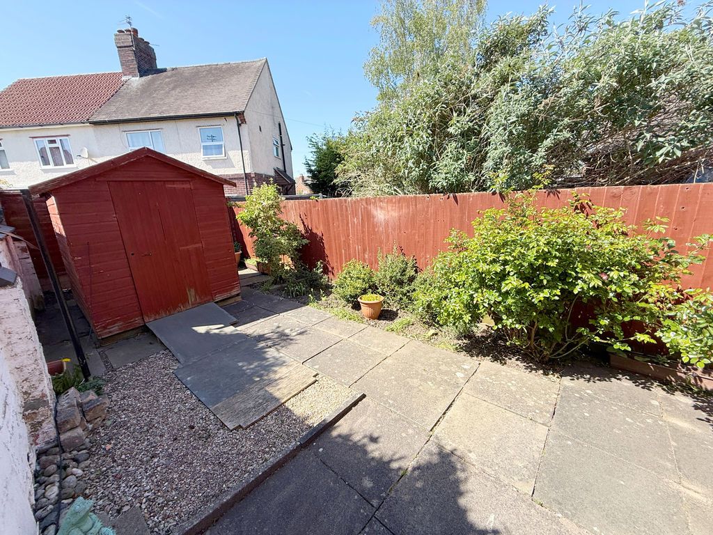 Property photo 2 of 7 Garden