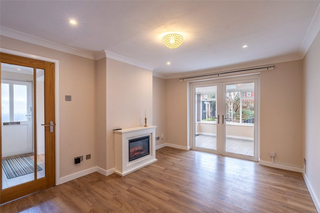 Property photo 2 of 31 Picture No. 06