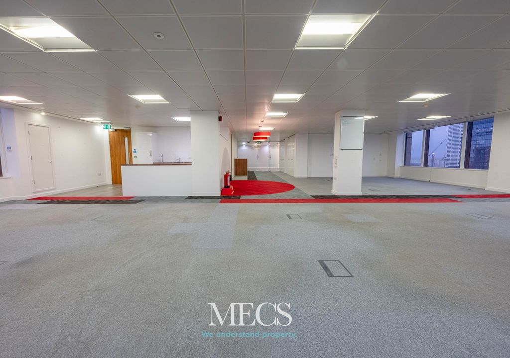 Property photo 3 of 16 4962473