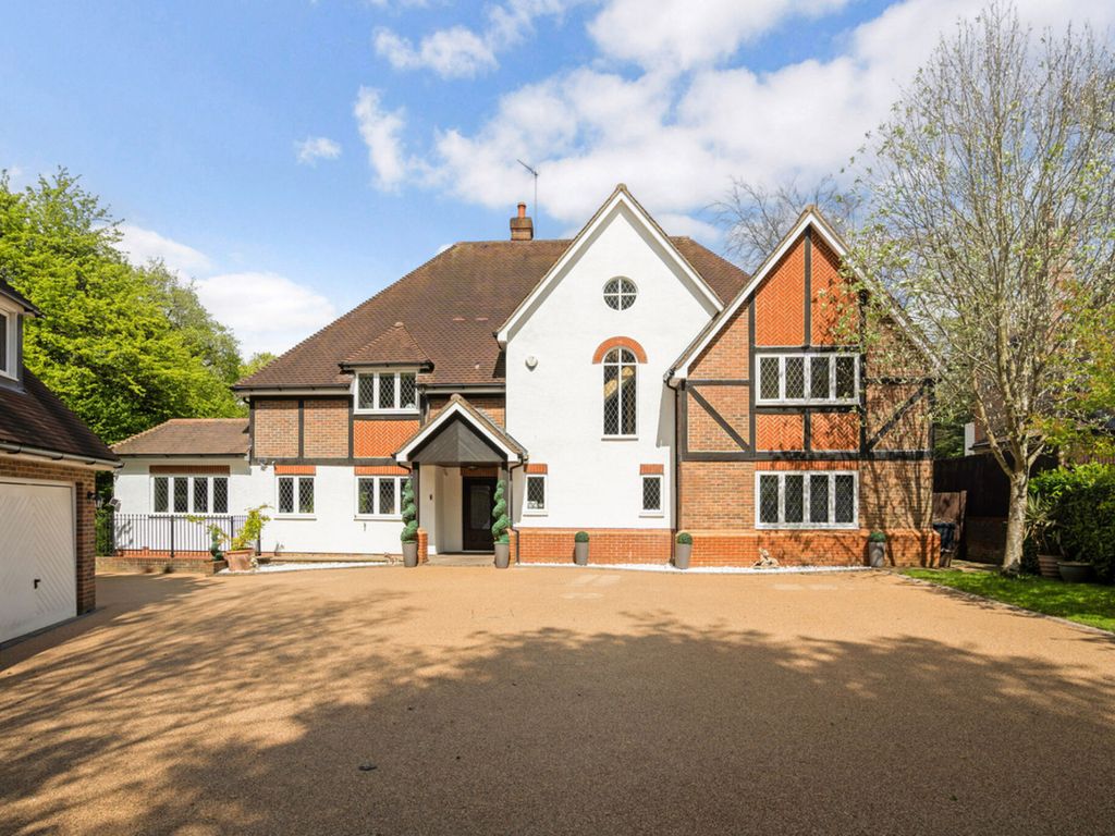 Property photo 1 of 33