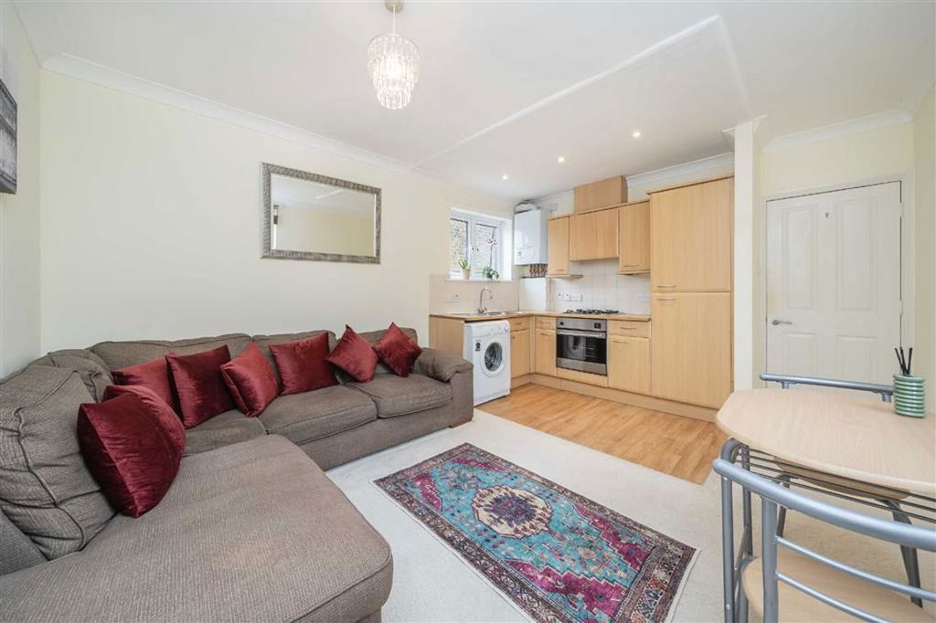 Property photo 3 of 6