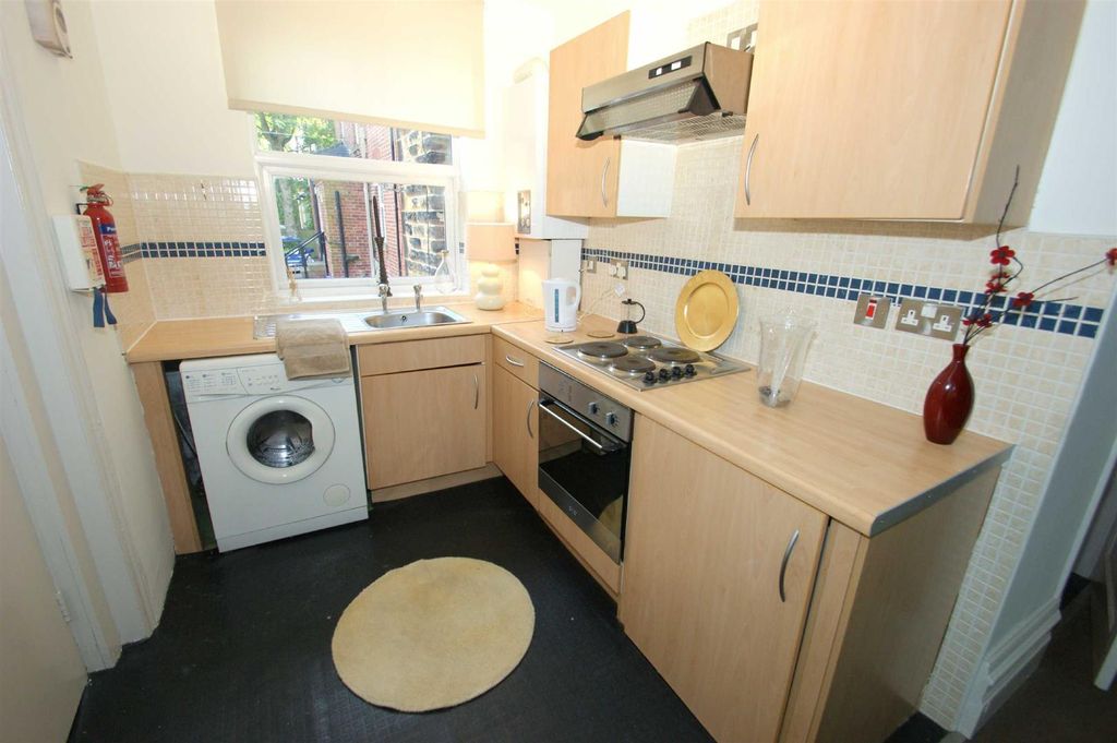 Property photo 2 of 6