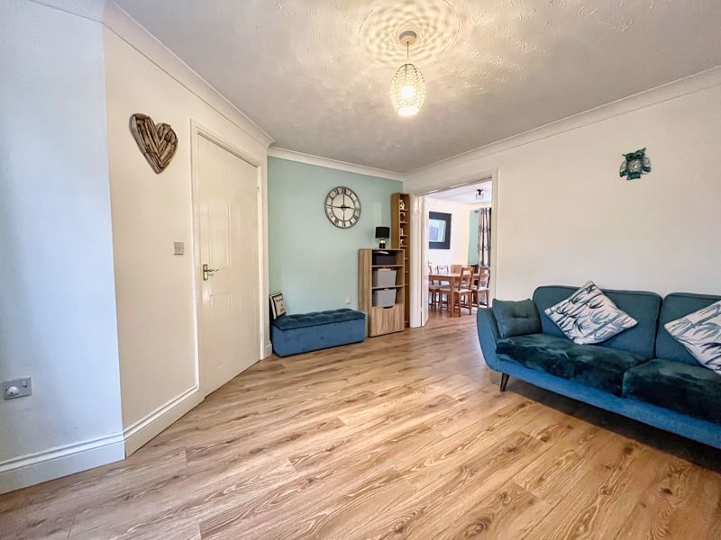 Property photo 3 of 25 Photo 21