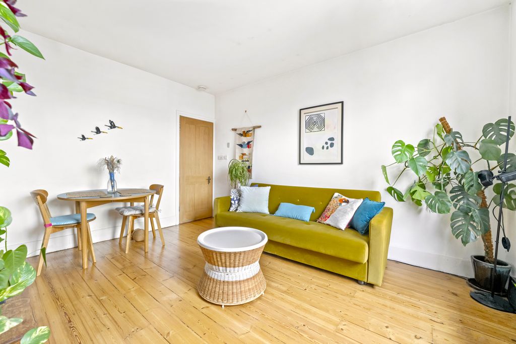 Property photo 3 of 20 _Akp0309