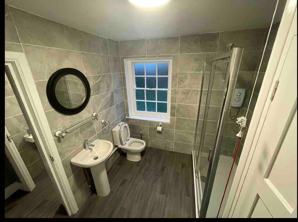 Property photo 3 of 6 Communal Shower Room