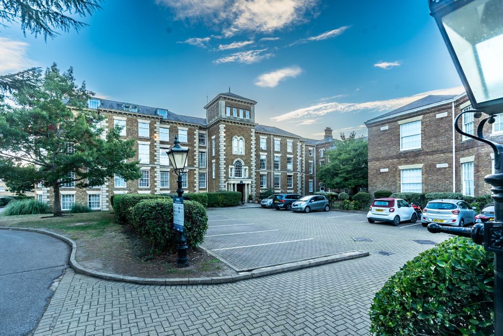 Property photo 1 of 56