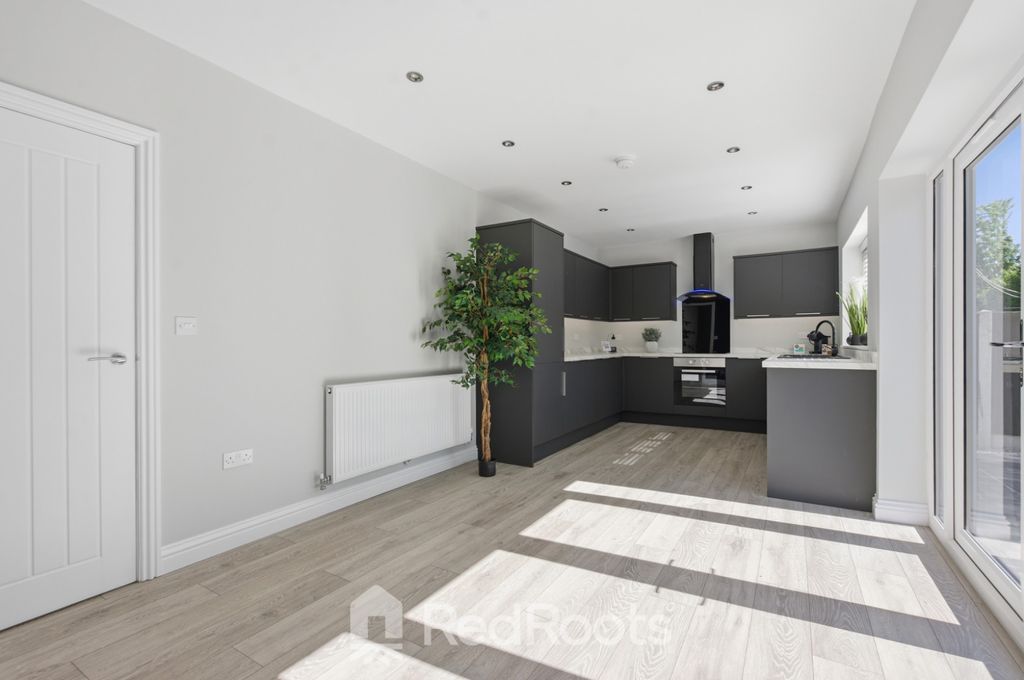 Property photo 3 of 35 5119705