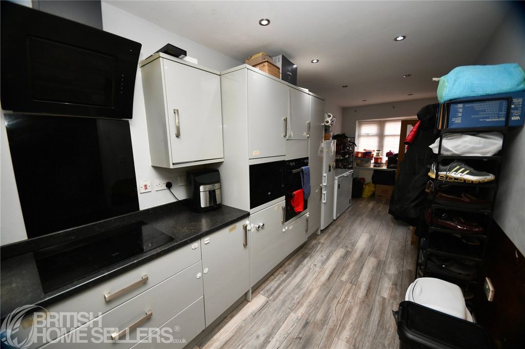 Property photo 3 of 14 Picture No. 04