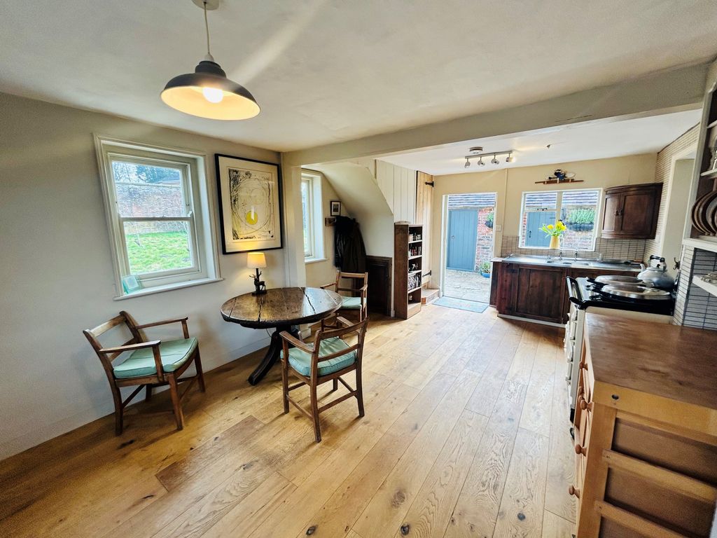 Property photo 3 of 16