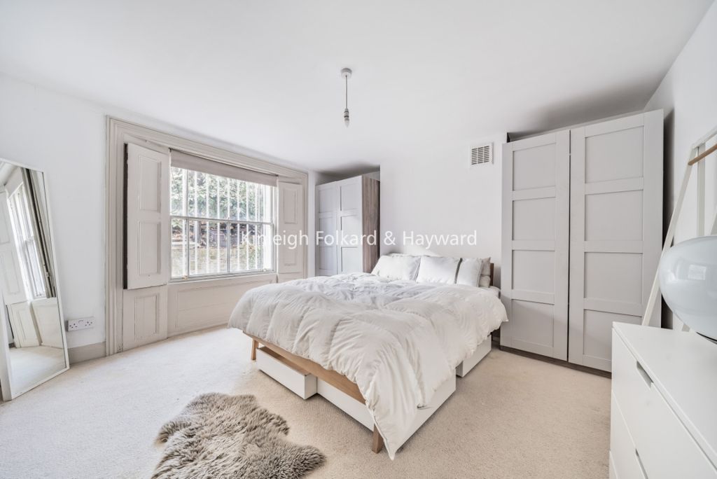 Property photo 2 of 11 135E5c3A-d57F-4E52-8