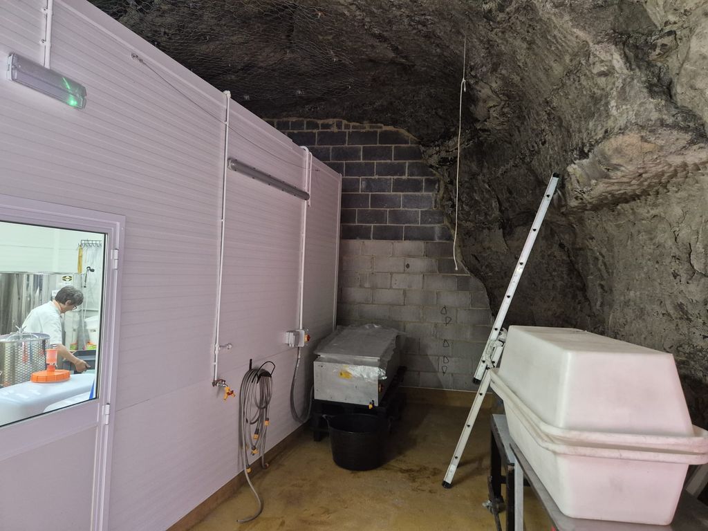 Property photo 2 of 4