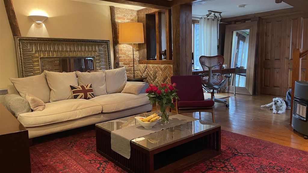 Property photo 2 of 40 Img_3385.Jpeg