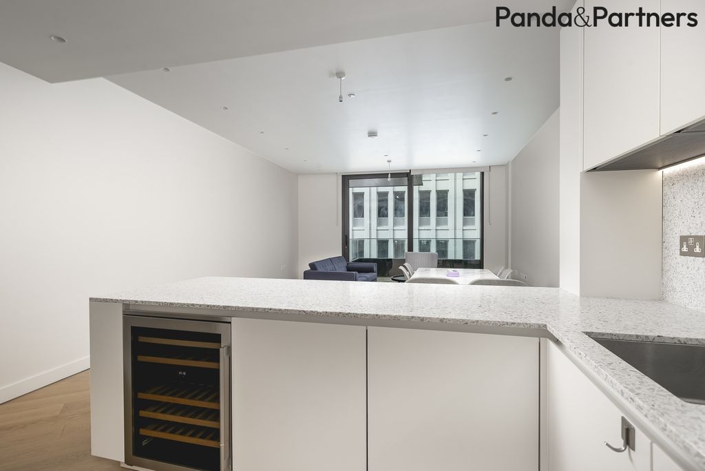 Property photo 3 of 17 Photo