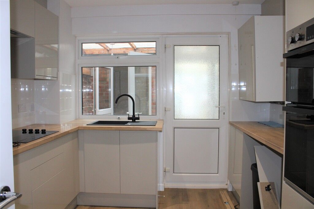 Property photo 3 of 13 Kitchen