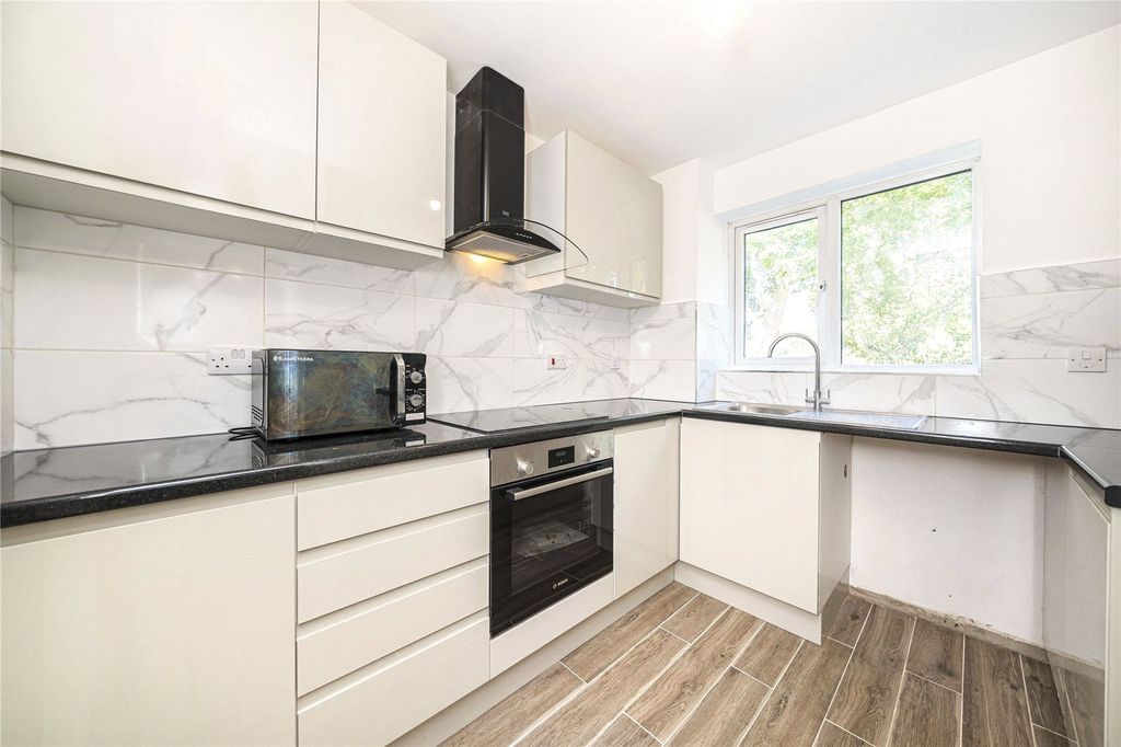 Property photo 2 of 9 Picture No. 06