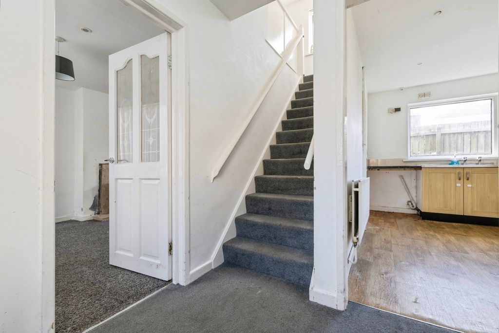 Property photo 2 of 18 Pbox-Img.Jpg