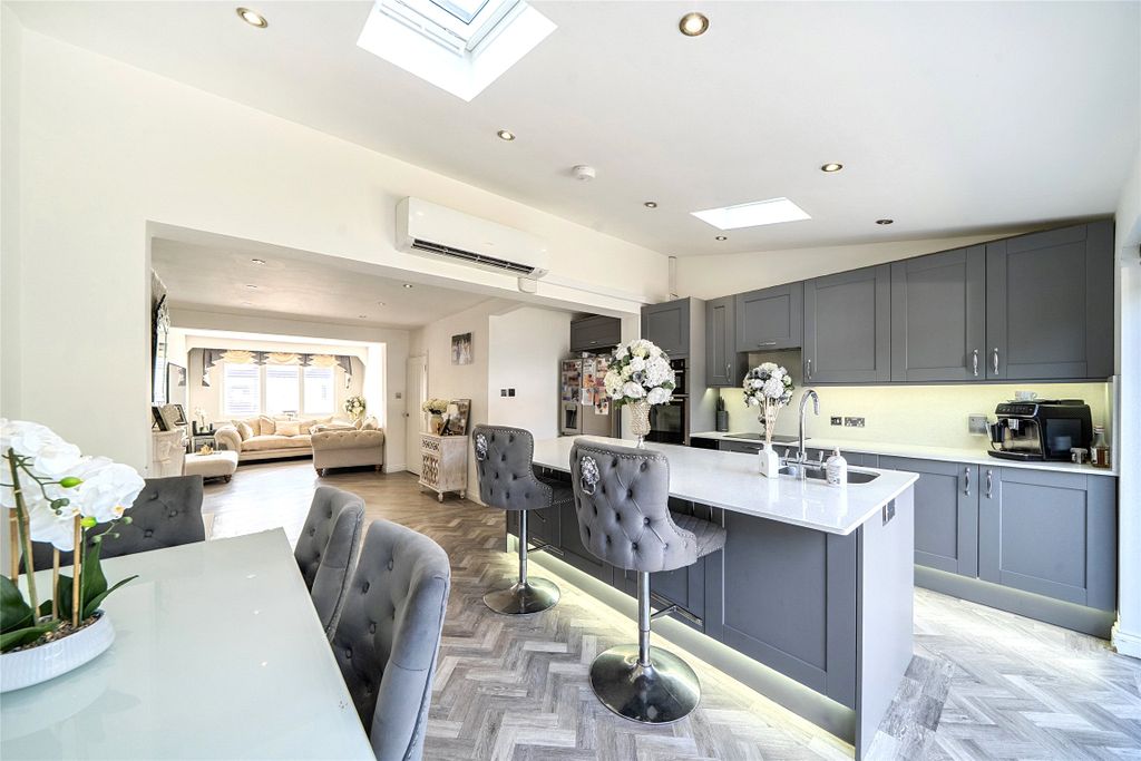 Property photo 1 of 18 Kitchen/Diner