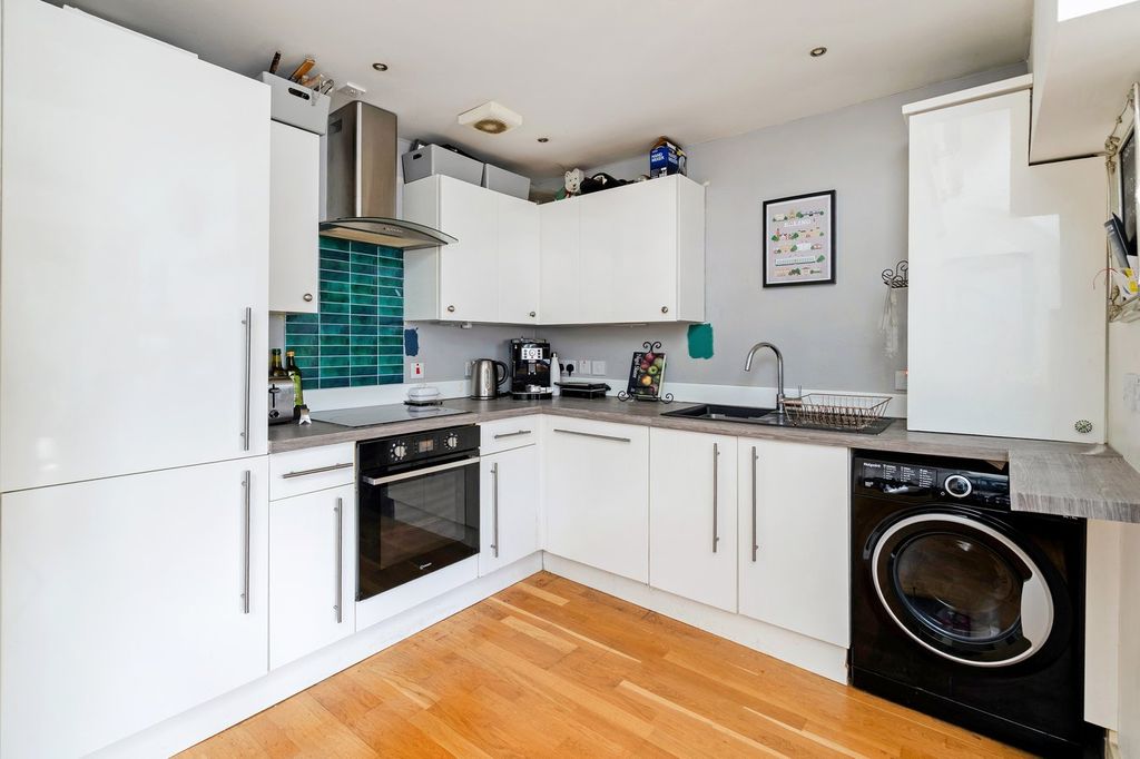 Property photo 2 of 13