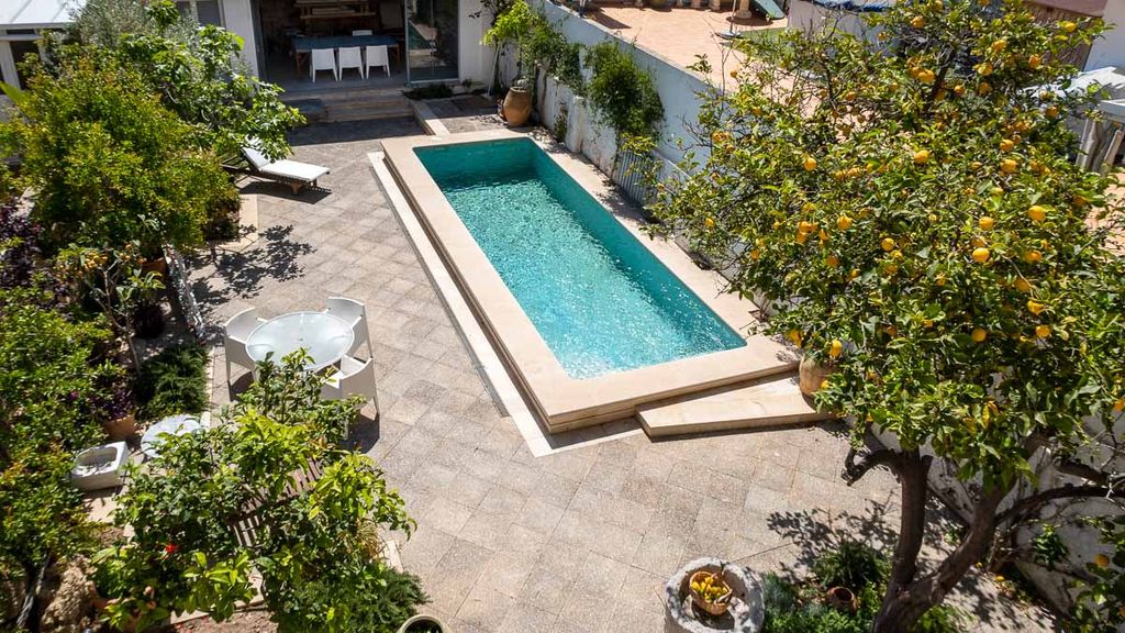 Property photo 1 of 42 73860 Small-2.Jpg