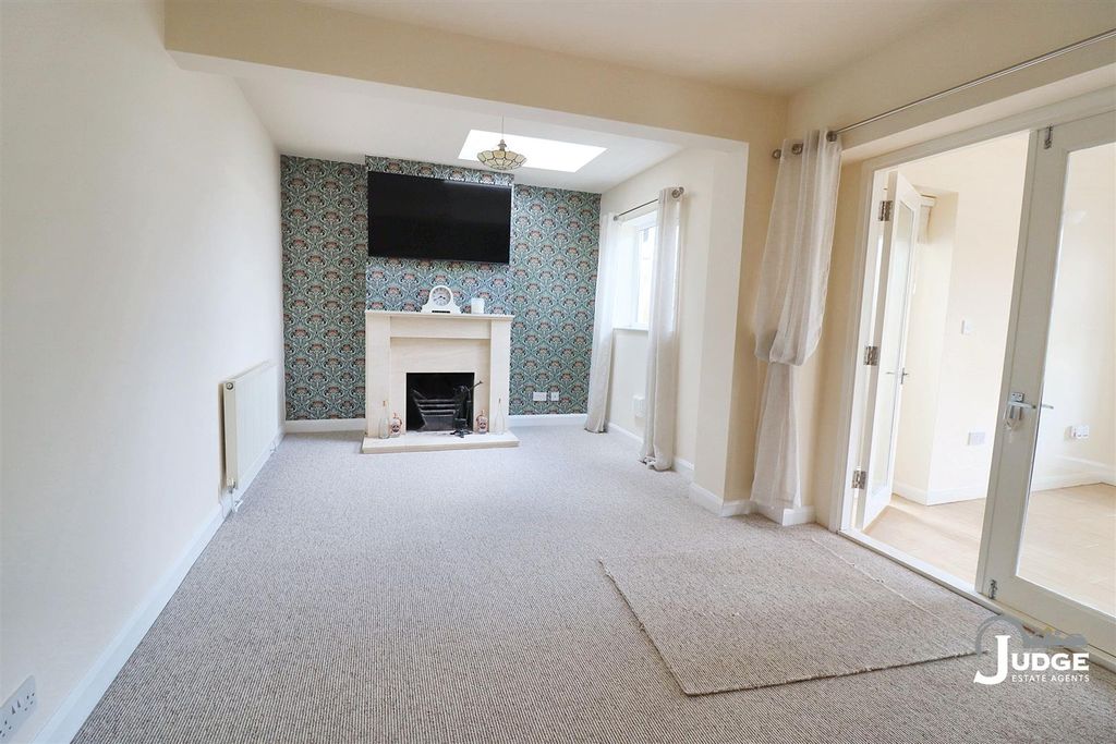 Property photo 3 of 28 Img_5984.Jpg