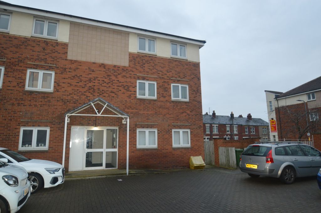 Property photo 1 of 6