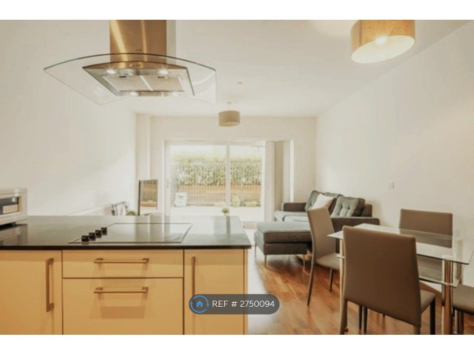 Property photo 1 of 14 Living Area