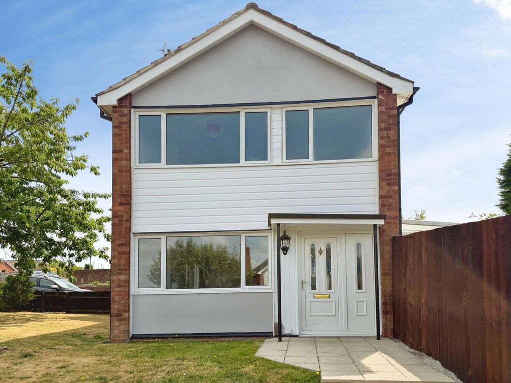 Property photo 1 of 17 Front