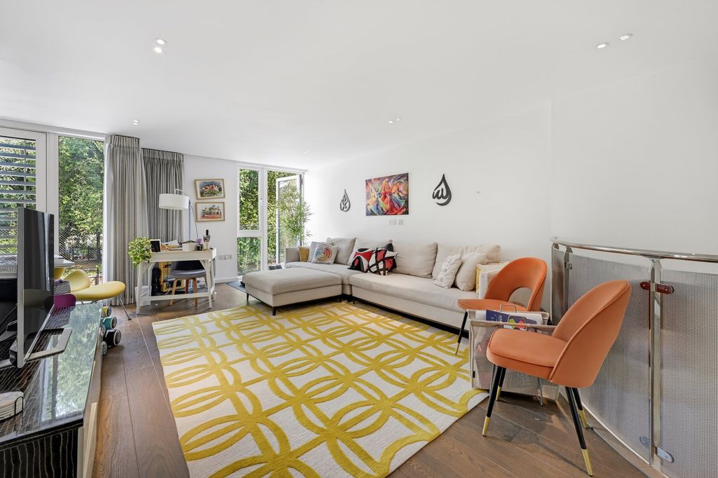 Property photo 1 of 16 Reception Room