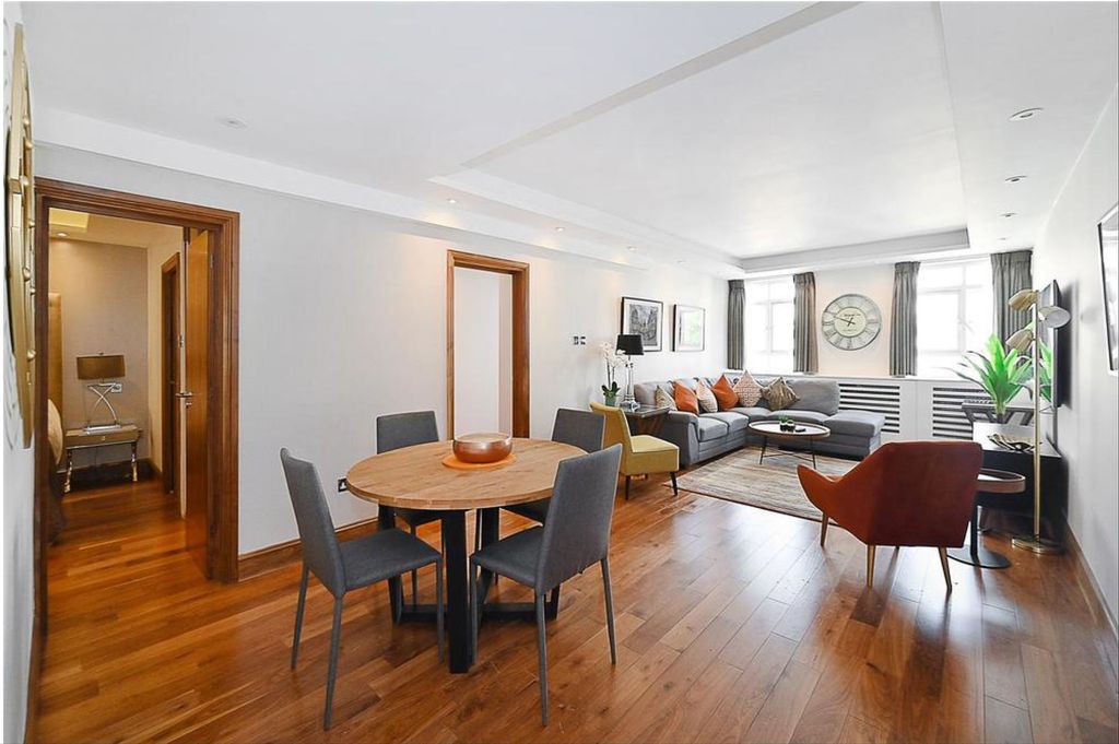 Property photo 2 of 9