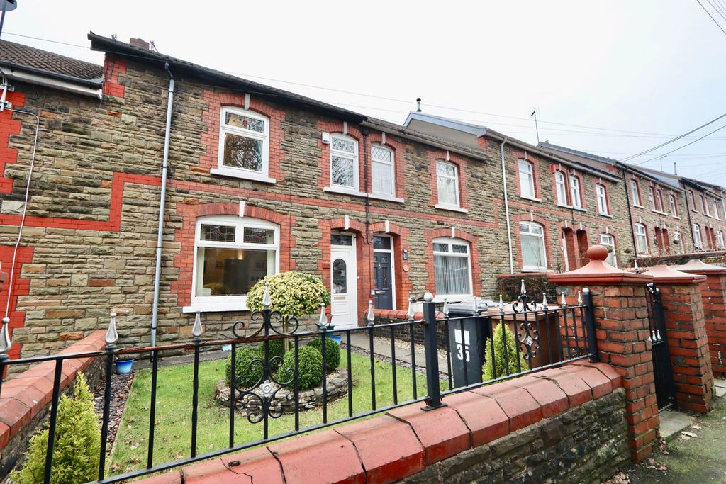 Property photo 1 of 35